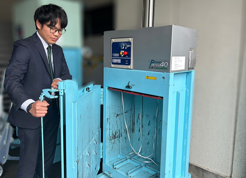 相談しやすい職場で、全国を飛び回る